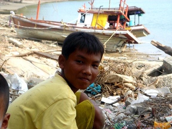 tsunami, matemáticas, Tailandia, muchacho, la limpieza, la playa, los desechos