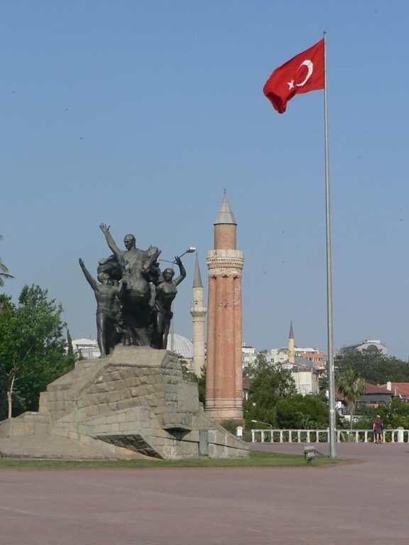 Ататюрка, статуя, парк