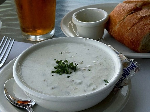clam, chowder, beer, sour, dough, bread