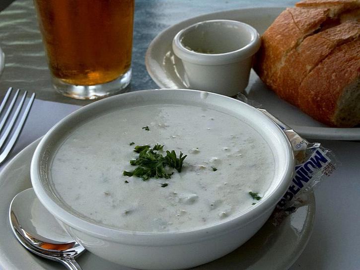 clam, chowder, beer, sour, dough, bread