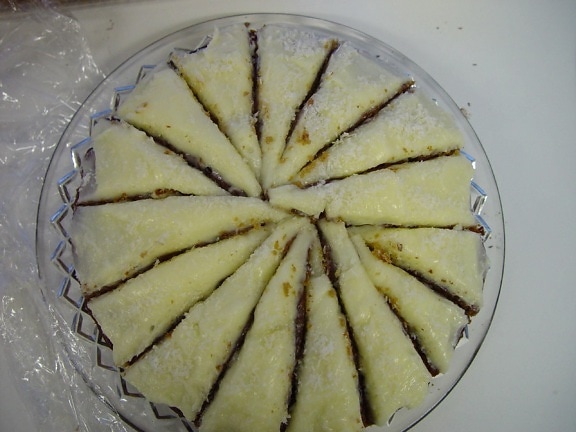 lemon, cake, semi, spiral, cut