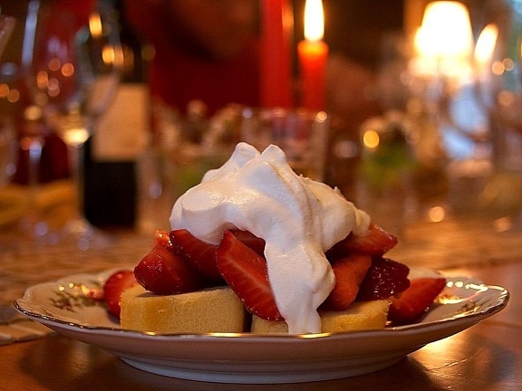 strawberry, shortcake, whipcream