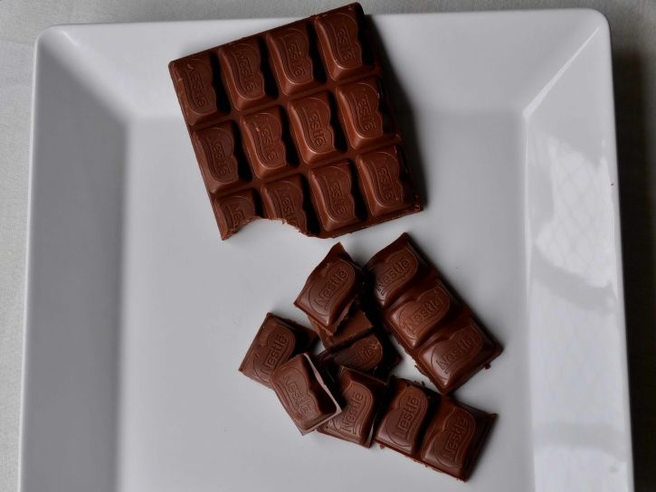 Swiss chocolate, dark chocolate, plate, milk chocolate