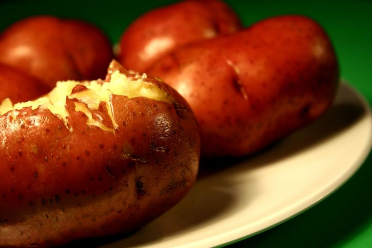 plate, baked, red, skinned, potatoes