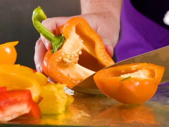 preparing, washed, bell peppers