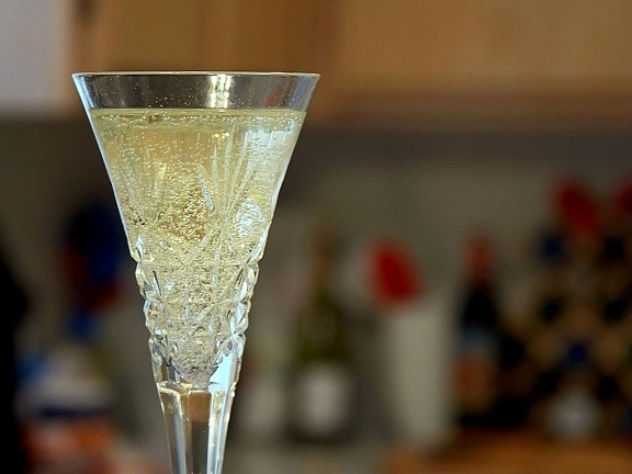 champagne, flutes, glasses, bubbles