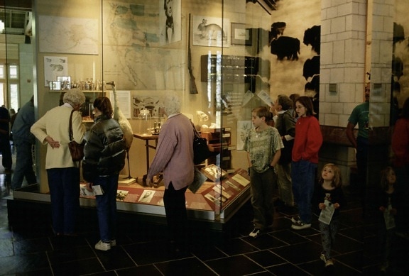 interieur, displays, een museum