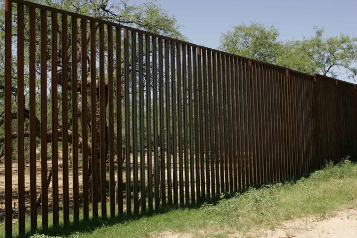 big, high, border, fence