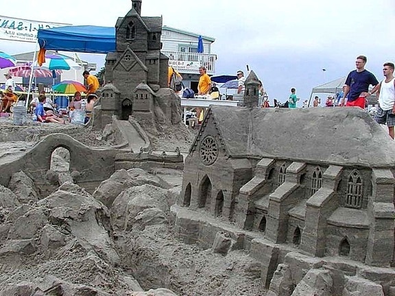sandcastles, beaches, ocean, cathedrals, crowds