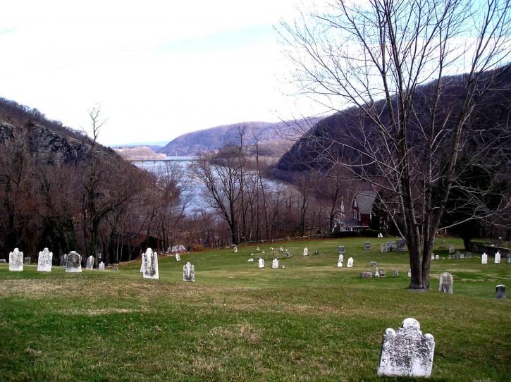 Shenandoah river, harpers, bac, Cimitirul