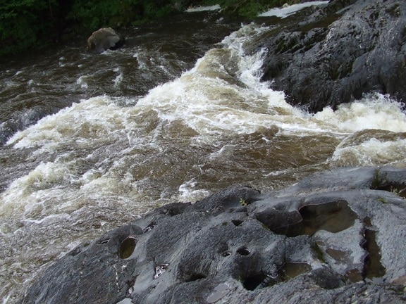 water, flowing, rocks