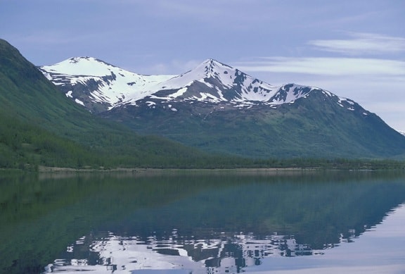 karluk, λίμνη, στα βουνά