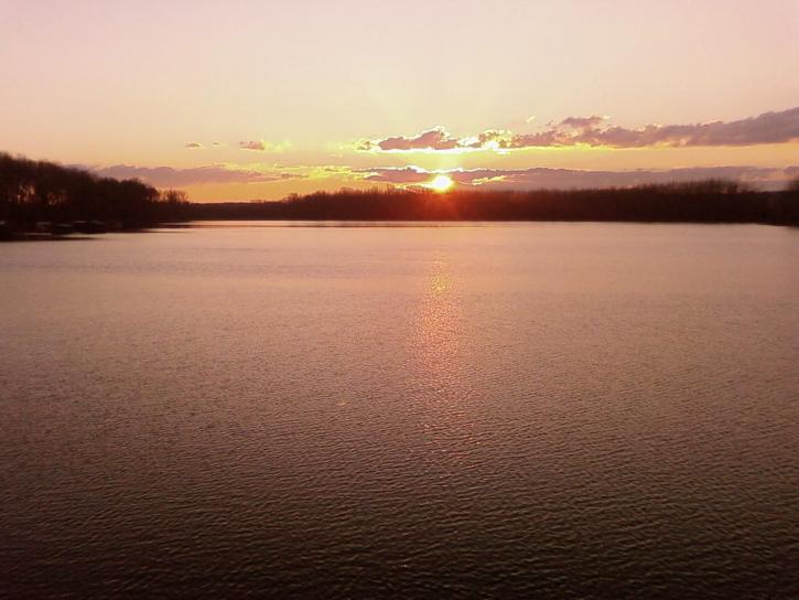 puesta del sol, Tikvara, lago