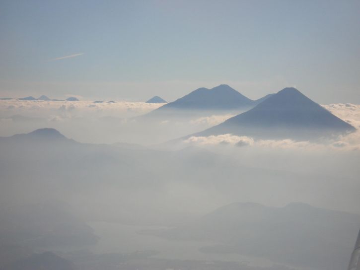 flygande, vulkaner, sjöar, Guatemala