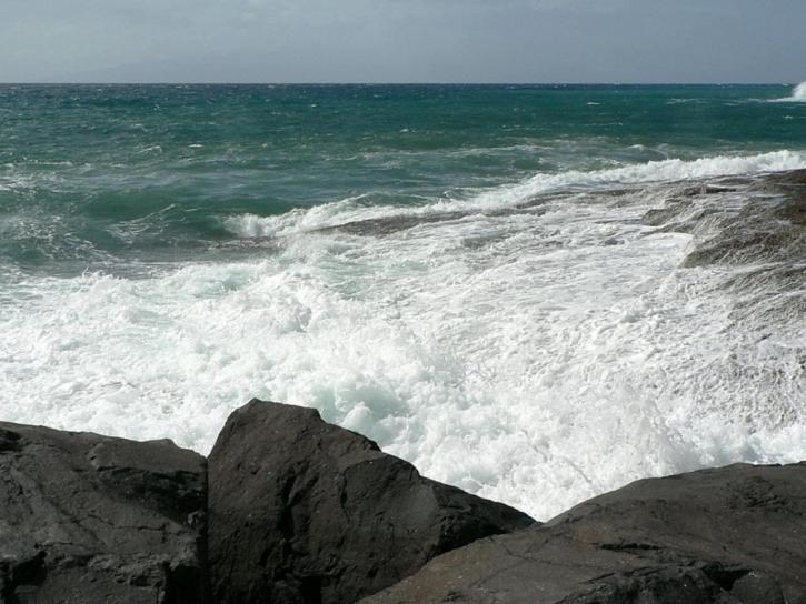 波、破壊、大きな岩します。