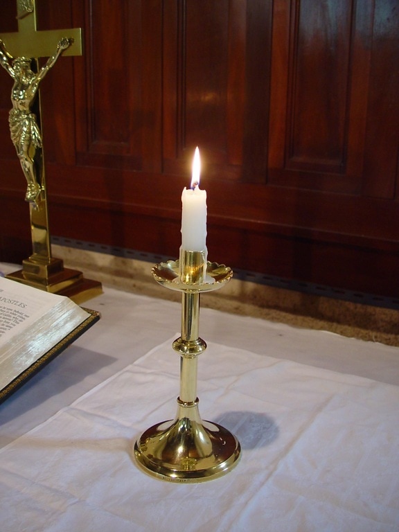single, candle, brass, holder Johns, Lutheran