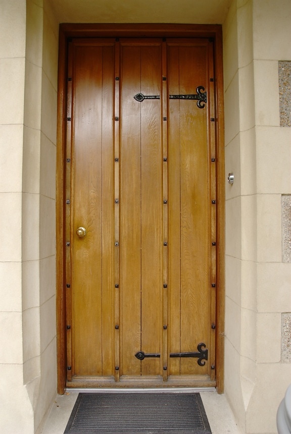 pintu