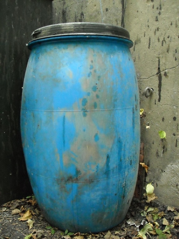 old, plastic, barrel