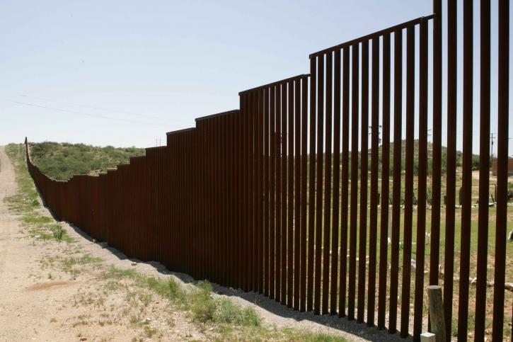 rusty, border, fence