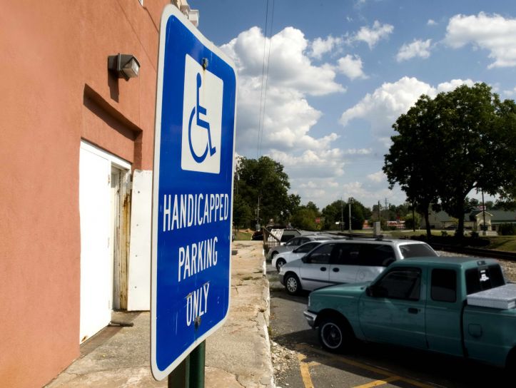 Behinderte, Parkplatz, Schild