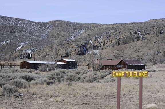 sign, indicates, camp, tule, lake