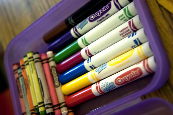 pequeñas, sistema, lápices de colores, siete, diferente, colores, marcadores lavables,