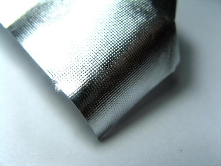 光沢のあるアルミ箔アルミニウム金属のクローズアップ