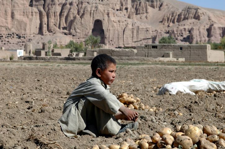 Afghanistan, ung dreng, barn, jorden