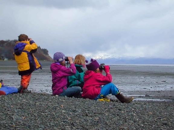 children, sit, beach, watching, horizon, binoculars