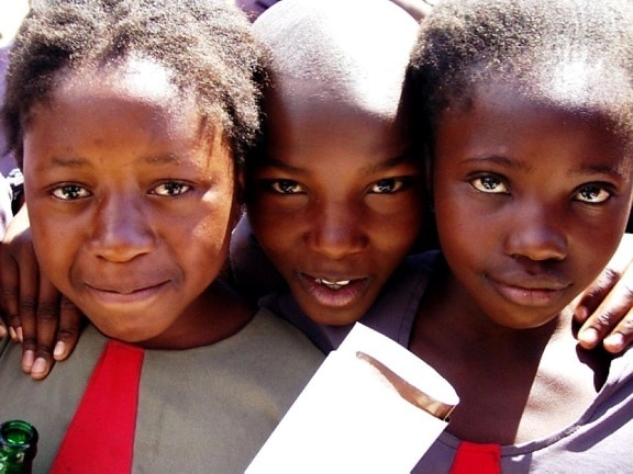 perto, rostos, garotas jovens, escola, Zâmbia