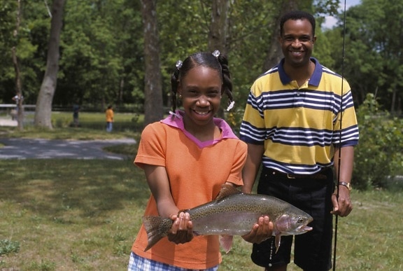 father, daughter, show, rainbow, trout, daughter, caught, local, pond
