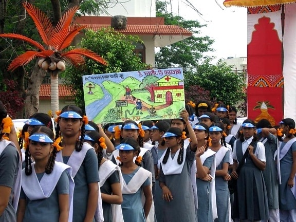 Indisk, flickor, klädd, school, uniformer