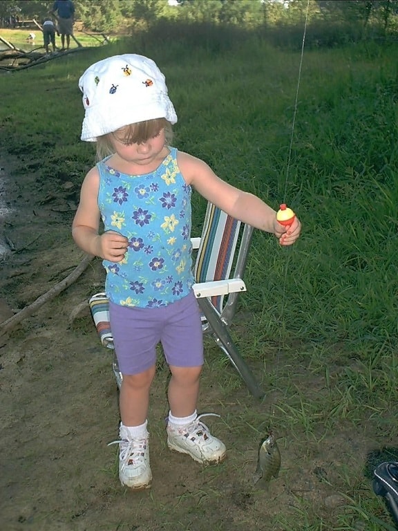 cô gái nhỏ, đánh bắt, cá