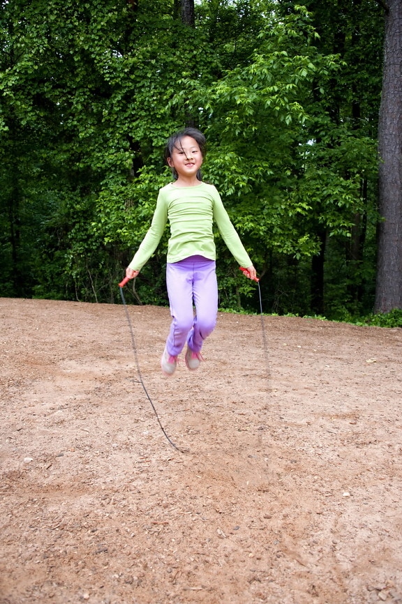 gadis sekolah, bermain, lompat tali