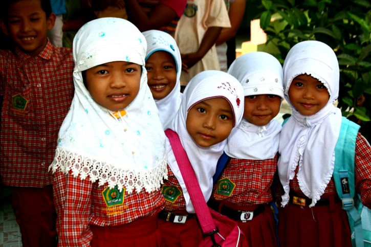 hat, fokozat, a lányok, a diákok, Indonézia, fiatal, indonéz, Ildikó vékony, arc, közel