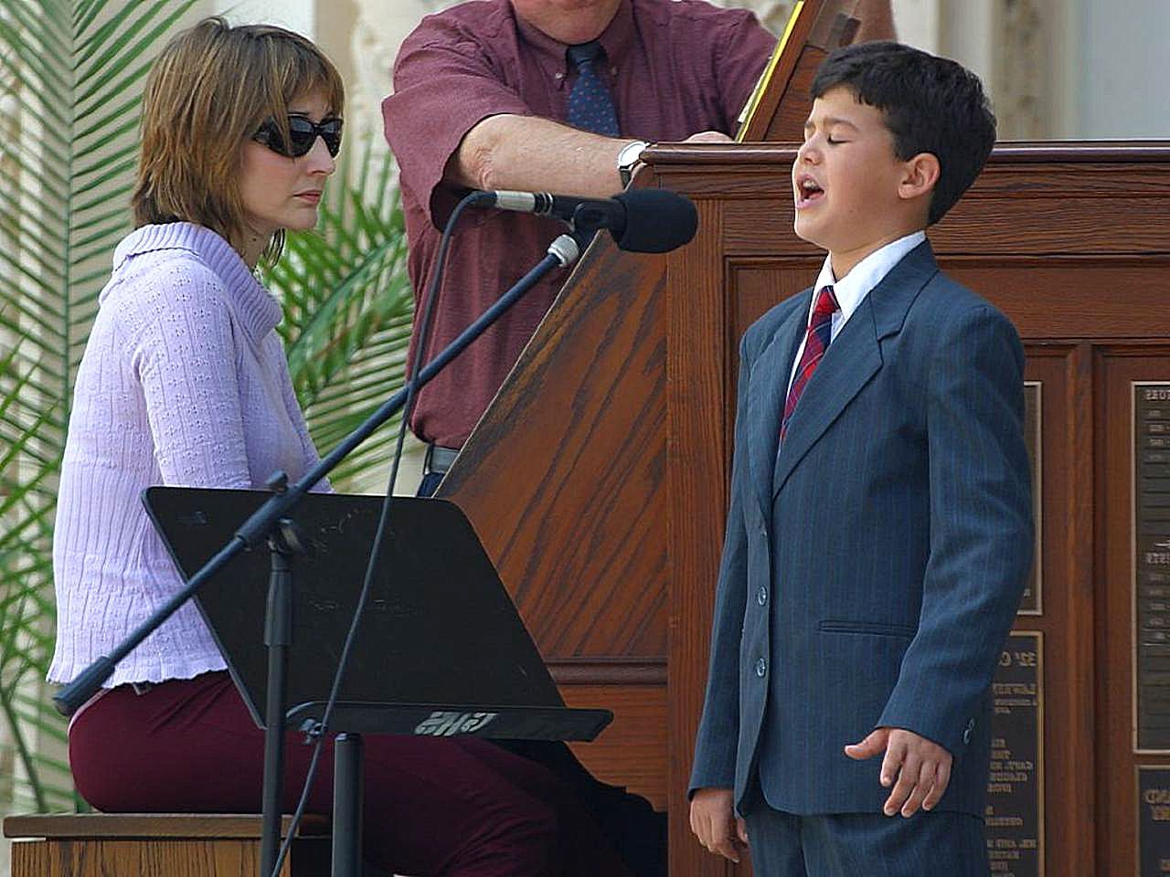 Free picture: young boy, singing