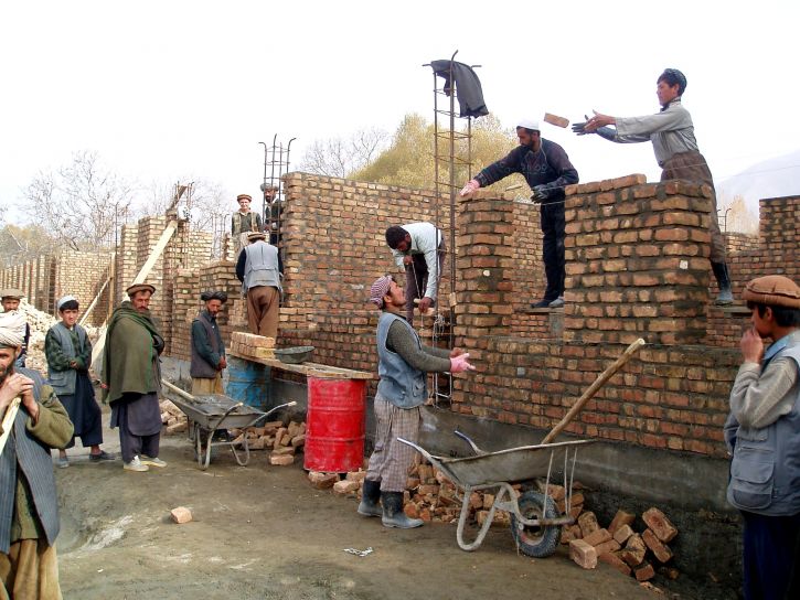 Afganistan, jurm, škola, výstavba projektu