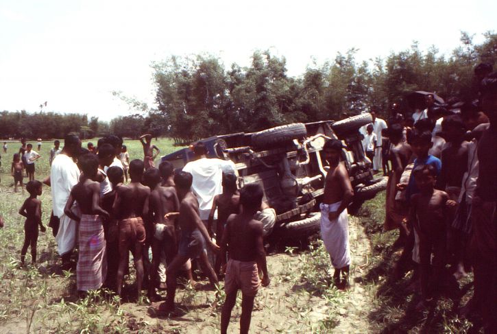 overturned, landrover, toppled, driving, between, rice, paddies