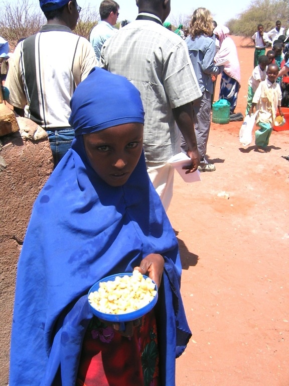 étudiant, Wajir, northKenya, reçoit, école, déjeuner, monde, nourriture, programme