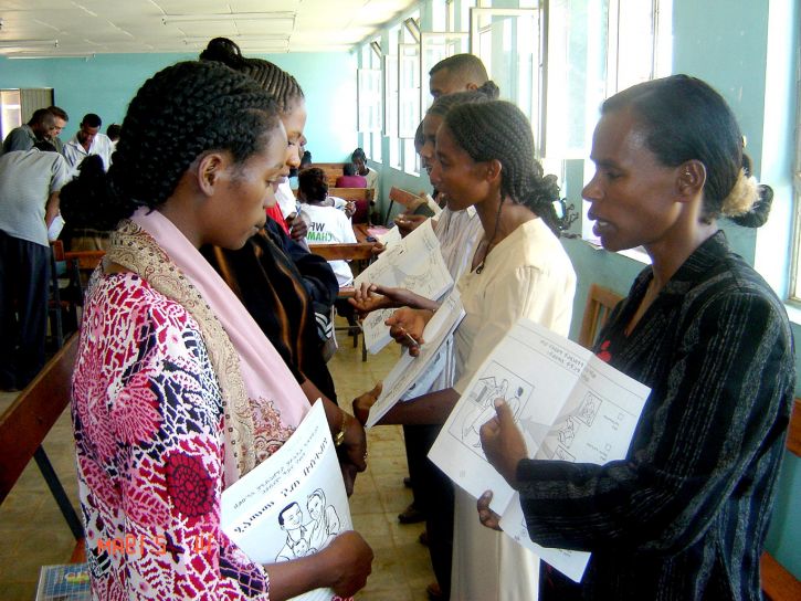 อาสาสมัคร คนงาน เอธิโอเปีย อธิบาย เนื้อหา สุขภาพ ครอบครัว บัตร อาสาสมัคร