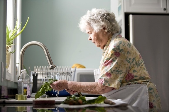 elderly, woman, kitchen, cleaning, fresh, uncooked, meal