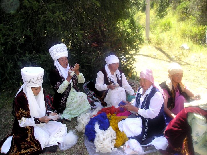 females, traditional, blue, Kyrgyz, jacket, busily, prepare, wool, handmade, carpets