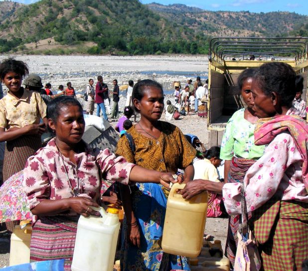 vidieka, ženy, východ, Timore, voda, ruky