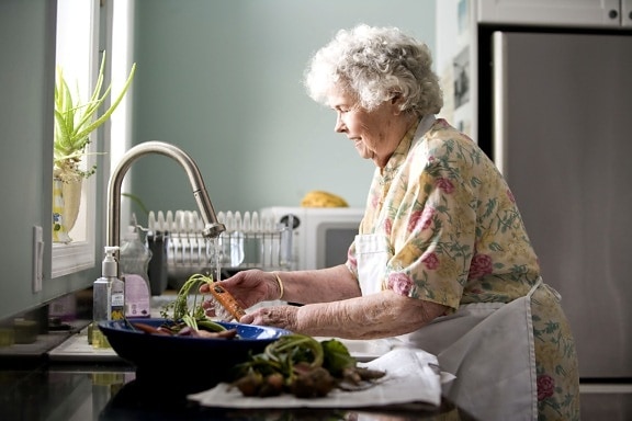 woman, preparing, meal, kitchen