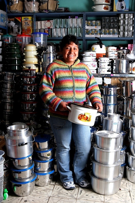 women, Ecuador, expanded, small, store, profitable, business