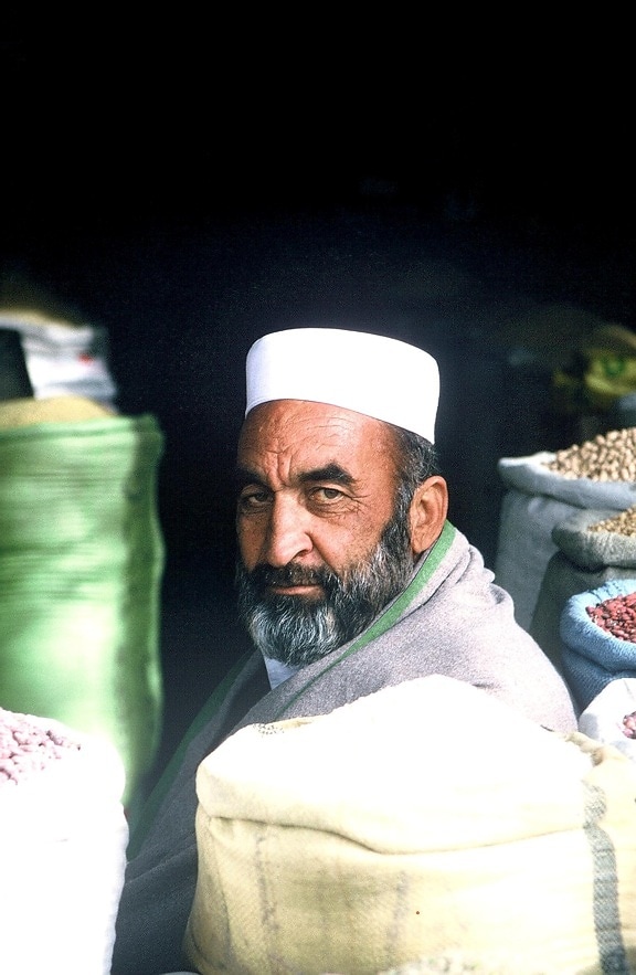 Afganistán, comerciante, frijoles, harina, materias primas, mercado