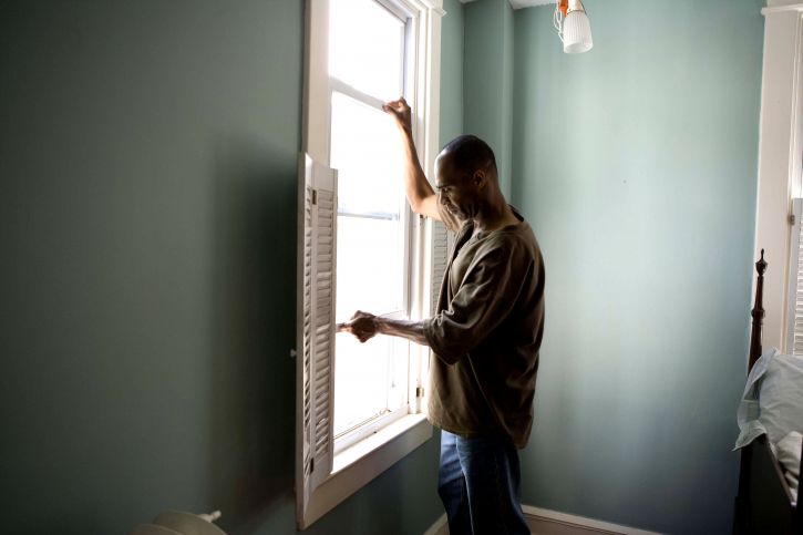 Afro-amerikai, ember, nyitó, ablak, otthon