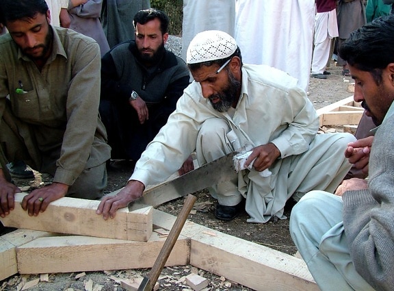 carpenter, Kaleri, village, Pakistans, northBagh, district