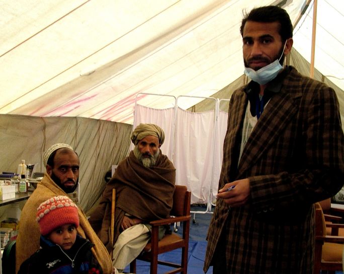 Arzt, medizinisches Zelt, Asien, Pakistan