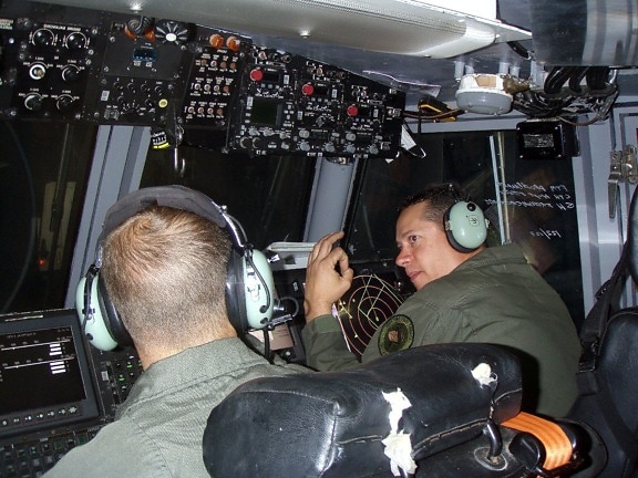 pilot, cockpit, landing, landing craft, aircraft